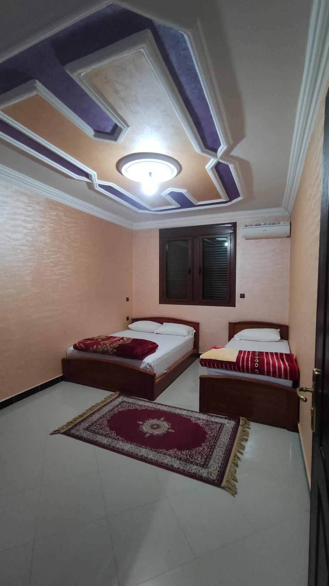 Iazal Hotel Уарзазат Экстерьер фото