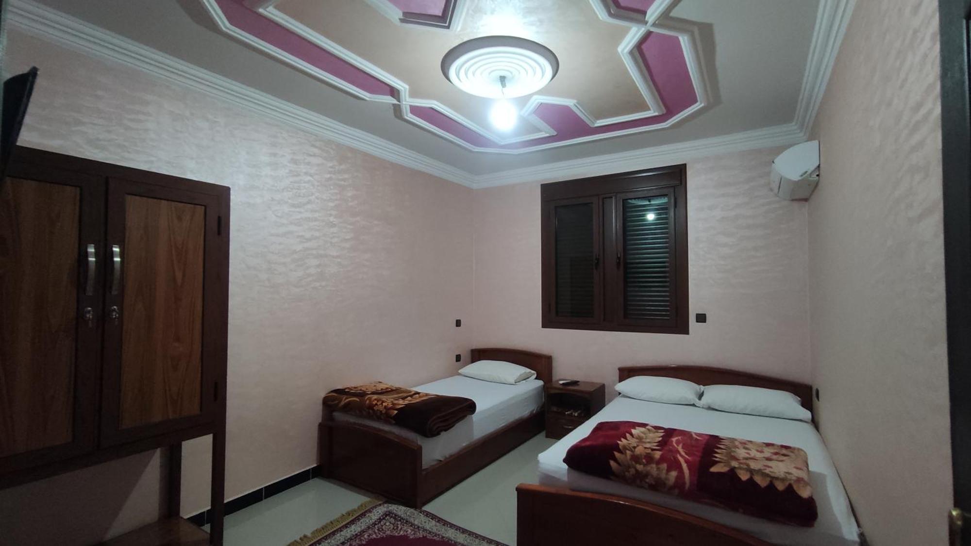 Iazal Hotel Уарзазат Экстерьер фото
